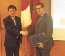 Signature d’une convention entre la CGEM et JETRO Signature d’une convention entre la CGEM et JETRO