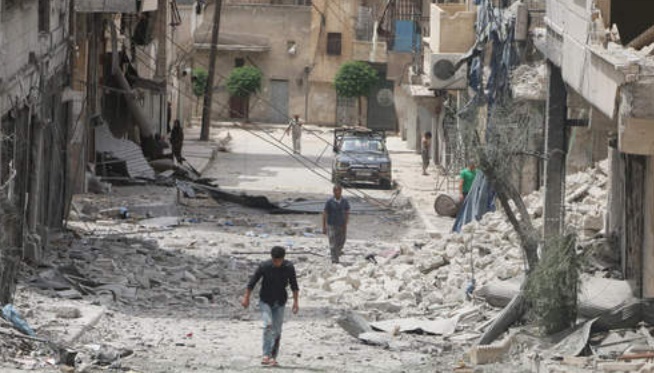Nouveaux bombardements dans les faubourgs d'Alep Nouveaux bombardements dans les faubourgs d'Alep