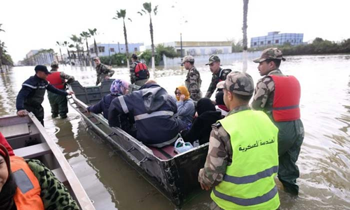 Entre éloges de la réactivité des autorités et critiques de défaillances récurrentes