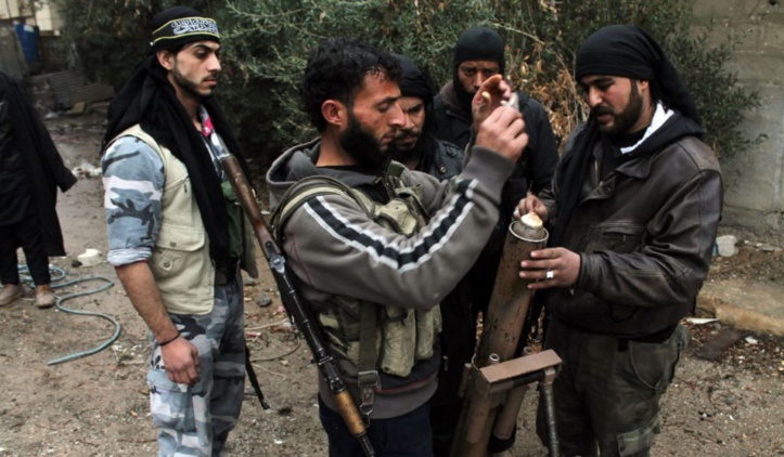 L'opposition syrienne réclame "des actes, pas des paroles" aux pays soutenant la rébellion L'opposition syrienne réclame "des actes, pas des paroles" aux pays soutenant la rébellion