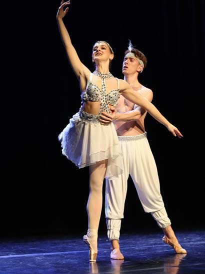 Les danseurs du prestigieux Ballet de Milan salués par le public casablancais