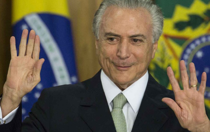 Michel Temer au pouvoir au Brésil avec le difficile défi de redresser le pays