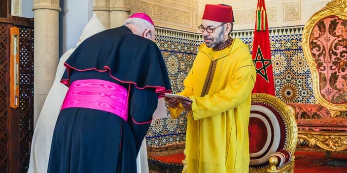 SM le Roi reçoit à Rabat plusieurs ambassadeurs étrangers