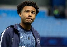 Tawfik Bentayeb propulse l'ESTAC en tête du classement Tawfik Bentayeb propulse l'ESTAC en tête du classement