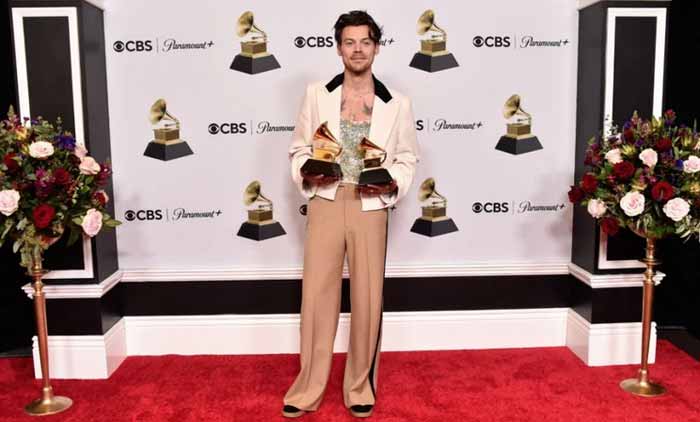 Les fans d'Harry Styles extatiques pour le retour sur scène de l'ex-One Direction