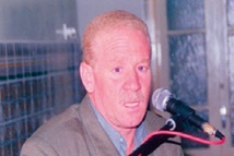 Abdelmajid Fennich à l'honneur au Festival d’improvisation théâtrale de Salé Abdelmajid Fennich à l'honneur au Festival d’improvisation théâtrale de Salé