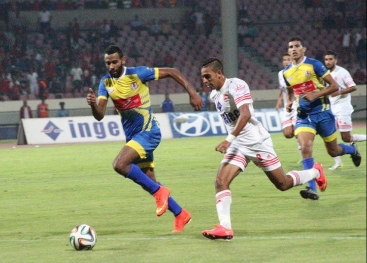 Difficile déplacement du FUS à Marrakech Le WAC plus tranquille à Al-Hoceima Difficile déplacement du FUS à Marrakech Le WAC plus tranquille à Al-Hoceima