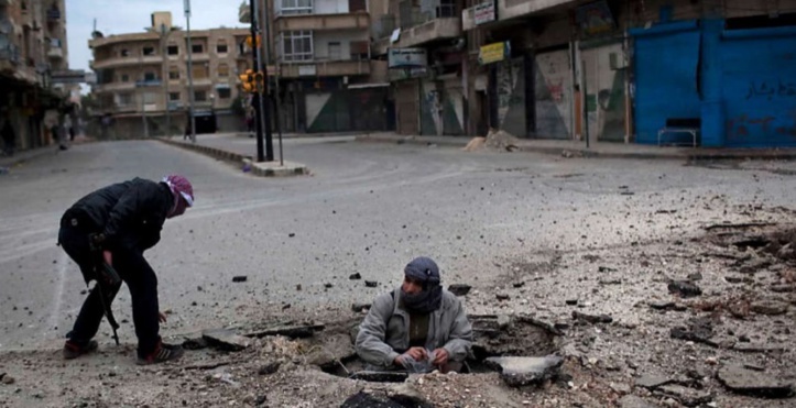 Au moins 23 civils tués lundi dans des raids russes à Idleb Au moins 23 civils tués lundi dans des raids russes à Idleb