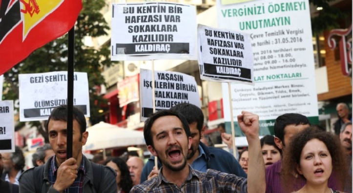 Arrestations et rassemblements interdits pour l'anniversaire de la fronde anti-Erdogan Arrestations et rassemblements interdits pour l'anniversaire de la fronde anti-Erdogan