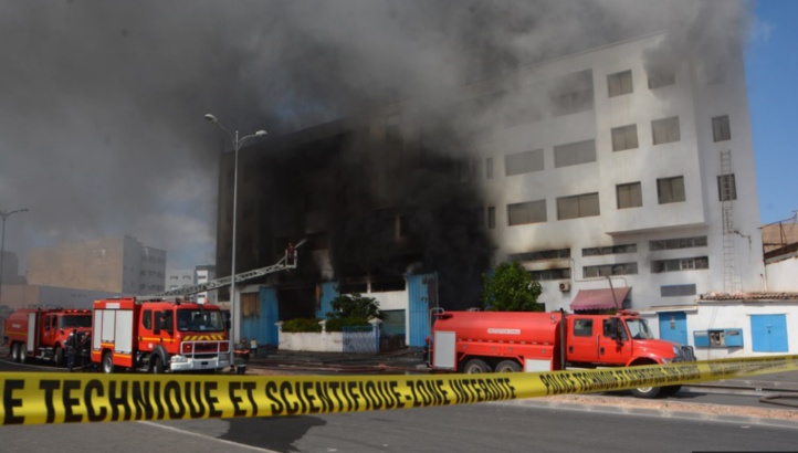Incendie dans un entrepôt de produits sanitaires et alimentaires à Casablanca Incendie dans un entrepôt de produits sanitaires et alimentaires à Casablanca