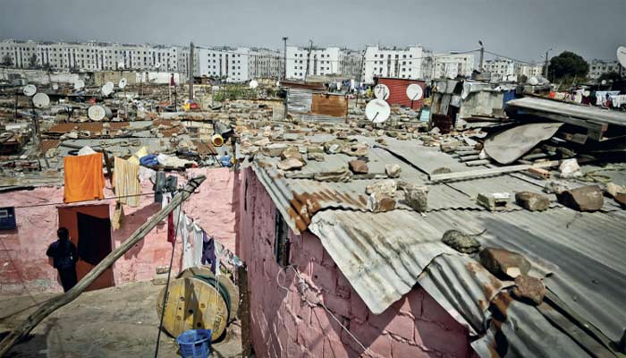 Pourquoi les bidonvilles persistent