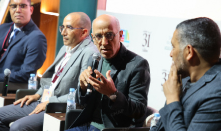 Hassan El Fad : L’humour, un acte sérieux porté par l’esprit du théâtre et les outils narratifs