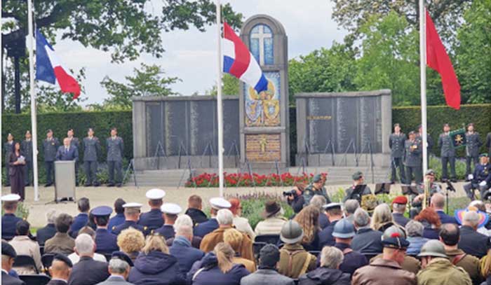 Hommage solennel aux soldats marocains tombés lors de la bataille de Kapelle