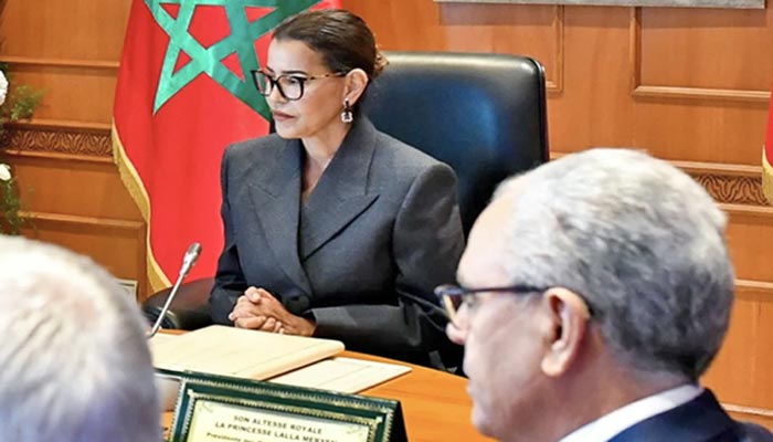 SAR la Princesse Lalla Meryem préside le Conseil d'administration des oeuvres sociales des FAR