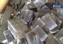 Saisie à Errachidia d’une quantité importante de chira dans une carrière de fossiles Saisie à Errachidia d’une quantité importante de chira dans une carrière de fossiles