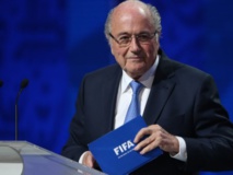 Blatter affirme que des tirages au sort ont été truqués en Europe Blatter affirme que des tirages au sort ont été truqués en Europe