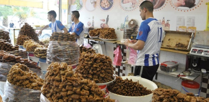 Des métiers saisonniers prospèrent durant le Ramadan dans la région du Nord Des métiers saisonniers prospèrent durant le Ramadan dans la région du Nord