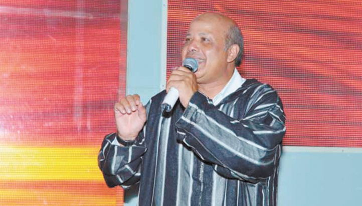 L'artsite Jamaldine  Benhadou a animé  la soirée inaugurale avec brio L'artsite Jamaldine  Benhadou a animé  la soirée inaugurale avec brio