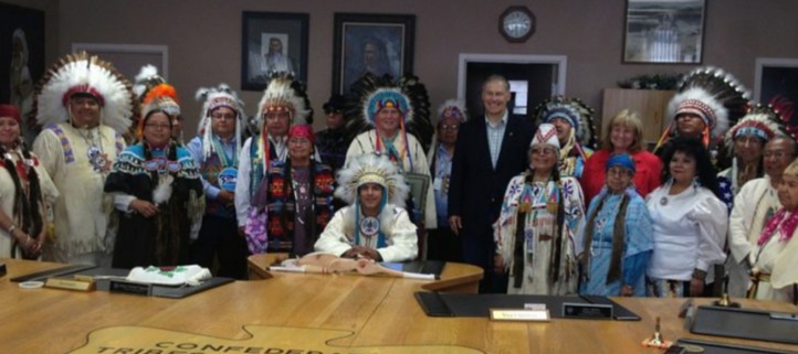 Insolite : Migrants et Indiens d’Amérique Insolite : Migrants et Indiens d’Amérique