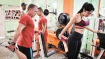 A Cuba, le culte "bourgeois" du corps gagne du terrain