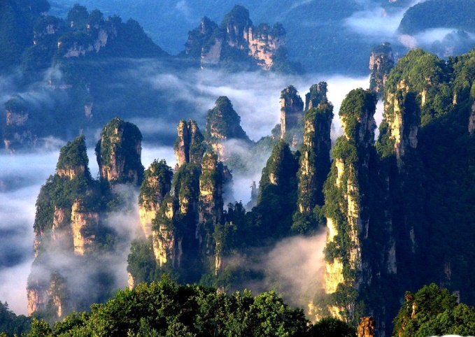 Les destinations les plus spectaculaires du monde : Le pont des immortels - HuangHsan, Chine Les destinations les plus spectaculaires du monde : Le pont des immortels - HuangHsan, Chine