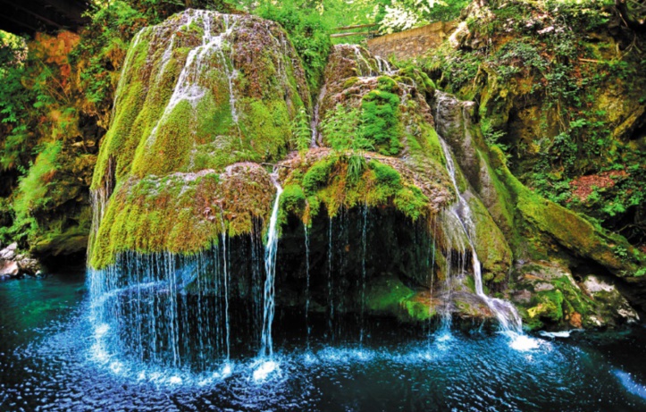 Les destinations les plus spectaculaires du monde :  La cascade Bigar - Roumanie