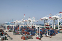 Pour assurer au Maroc une intégration compétitive aux marchés fructueux Pour assurer au Maroc une intégration compétitive aux marchés fructueux