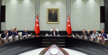 Ankara annonce l'instauration de l'état d'urgence pour trois mois