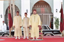S.M Mohammed VI dans le discours du Trône Je suis le Roi de toutes les formations politiques, sans discrimination ou exclusion S.M Mohammed VI dans le discours du Trône Je suis le Roi de toutes les formations politiques, sans discrimination ou exclusion