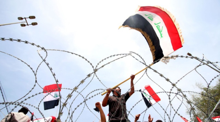 Critiqué de toutes parts, le Parlement irakien s'enfonce dans la crise Critiqué de toutes parts, le Parlement irakien s'enfonce dans la crise