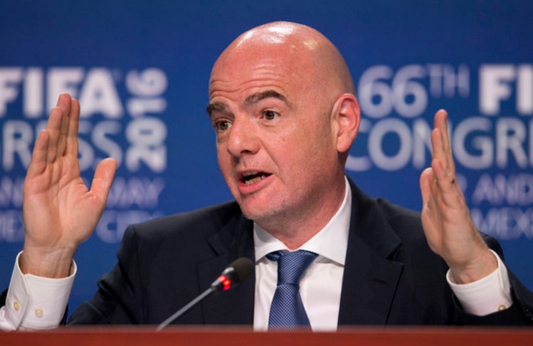 Gianni Infantino touchera moins que Sepp Blatter