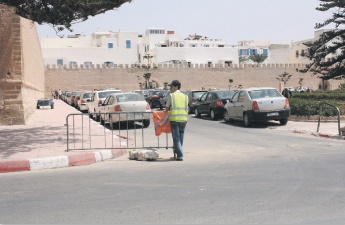 La municipalité d’Essaouira se mobilise contre les points noirs et l’anarchie des parkings