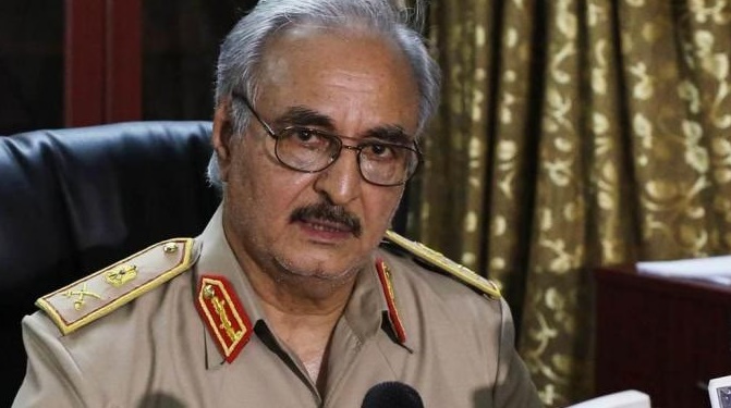 Le général Haftar prend le contrôle du pétrole en Libye