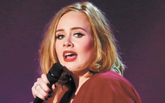 L'émouvant hommage d'Adele à Amy Winehouse