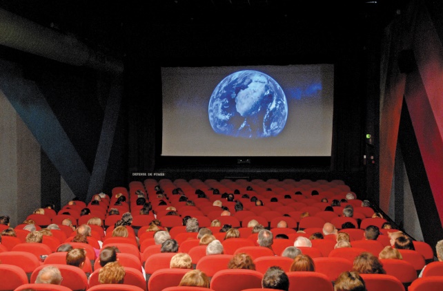 Le cinéma, peut-il remplacer la littérature?