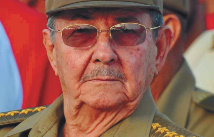 Raul Castro : Le petit frère désormais orphelin
