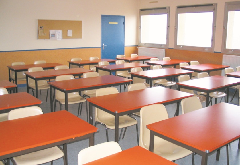 Intempestif ! On a fermé des écoles en pleine année scolaire Intempestif ! On a fermé des écoles en pleine année scolaire