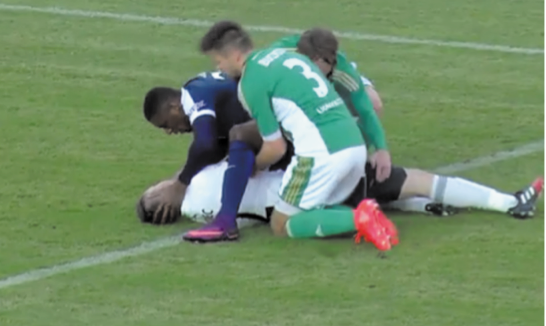 Francis Koné a fait taire les supporteurs racistes