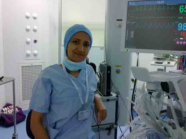 Asmaa Khaled, une anesthésiste  marocaine qui brille à Paris