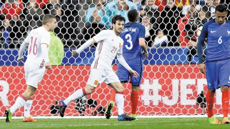 Les Bleus battus par l'Espagne... et la vidéo