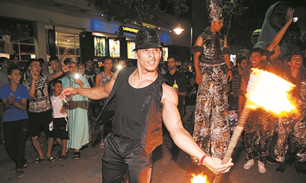 De la fête haute en couleur au Festival des arts de la rue de Fès