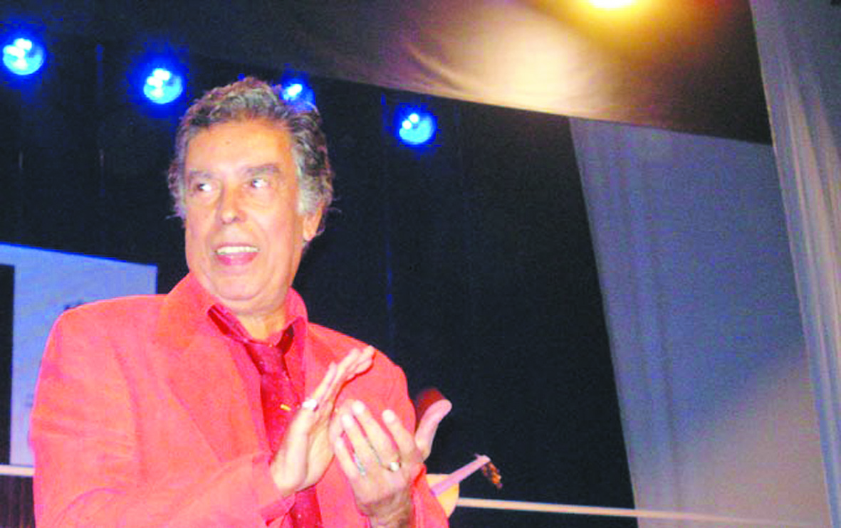 Festival international d’Ifrane : Abdelwahab Doukkali, le doyen, ne  perd rien  de sa verve