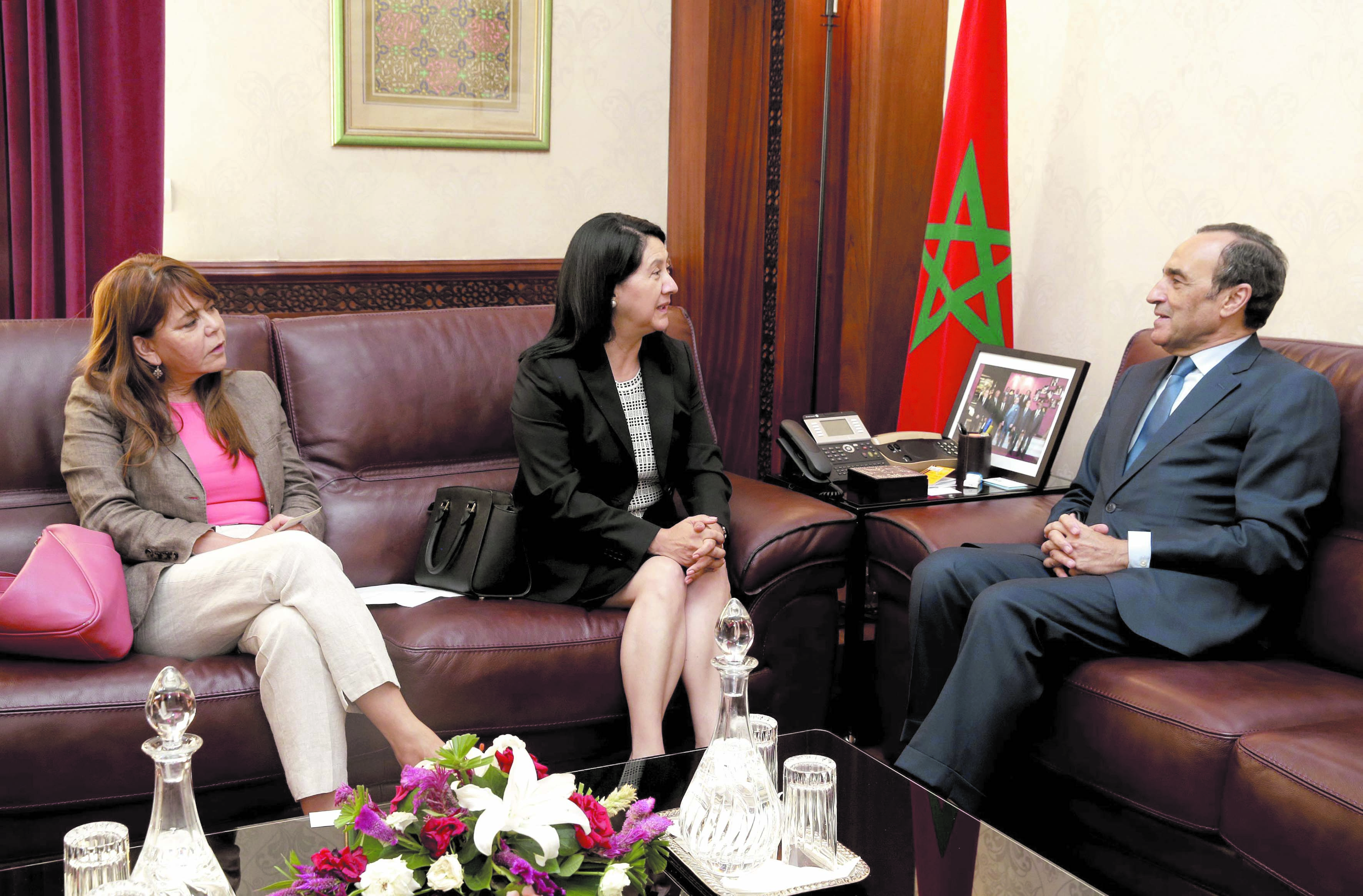 L’approche participative au service de la mise en œuvre du caractère officiel de l’amazigh L’approche participative au service de la mise en œuvre du caractère officiel de l’amazigh