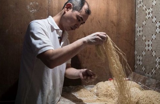 Hong Kong : L'appétit pour les nouilles ne mollit pas