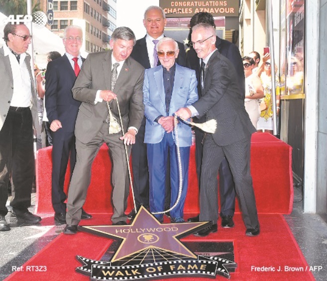 A 93 ans, Charles Aznavour obtient une étoile à Hollywood