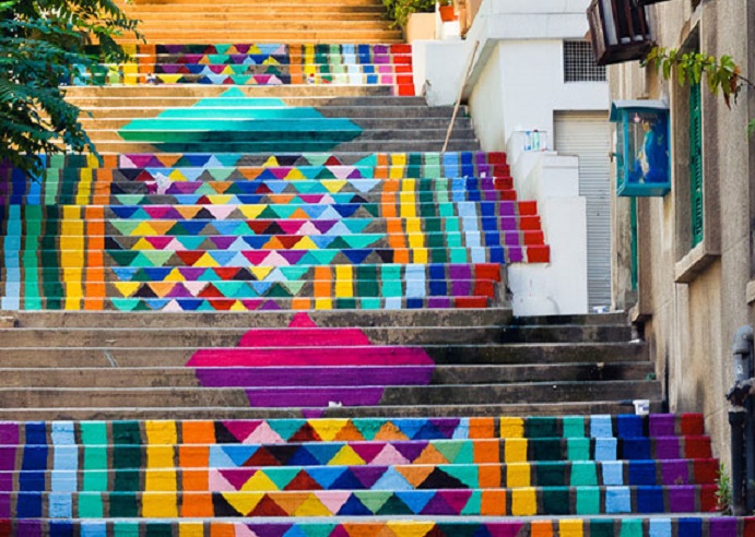 L'art urbain donne des couleurs à une banlieue morne de Beyrouth