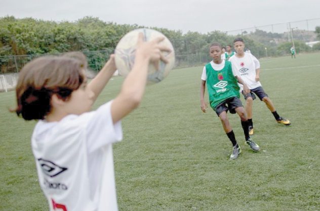 A neuf ans, quand les vautours du foot rôdent