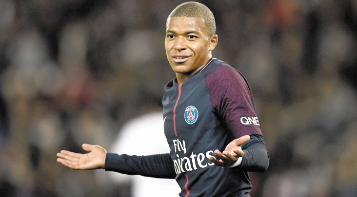 Maradona : Mbappé est pour moi la révélation du football