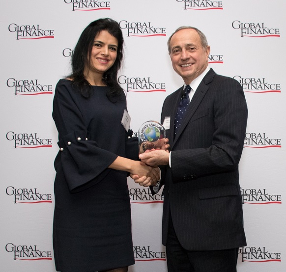 La Banque privée du Groupe Attijariwafa bank élue meilleure banque privée au Maroc pour 2018 La Banque privée du Groupe Attijariwafa bank élue meilleure banque privée au Maroc pour 2018