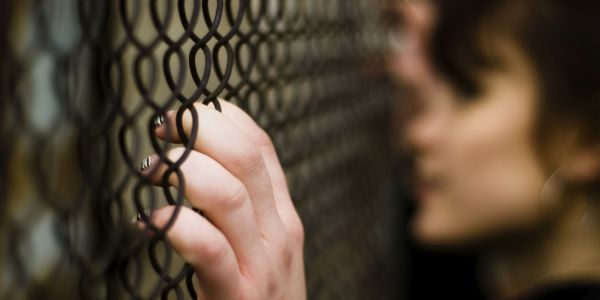 Tentative de faire parvenir de la drogue à un pensionnaire d'un établissement pénitentiaire à Casablanca Tentative de faire parvenir de la drogue à un pensionnaire d'un établissement pénitentiaire à Casablanca